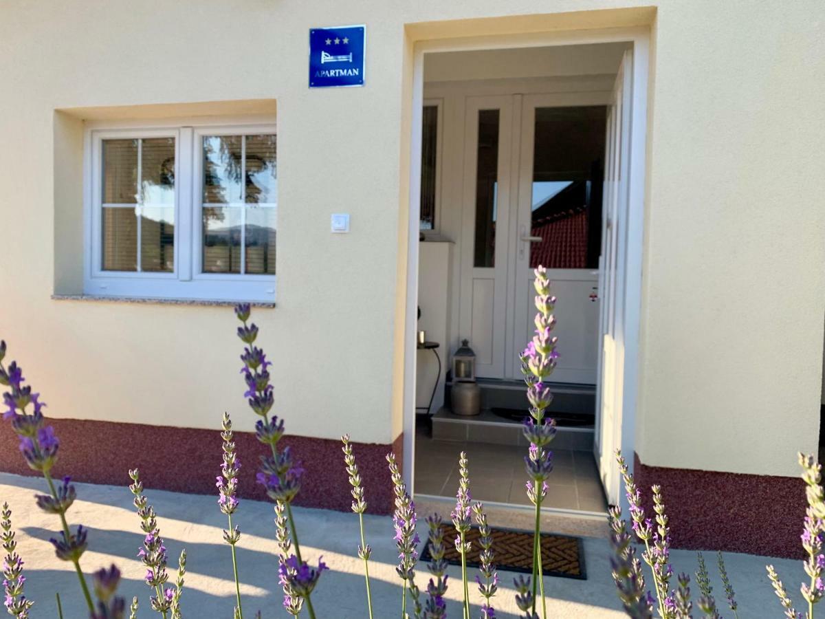 Apartman Korina Otočac Екстериор снимка